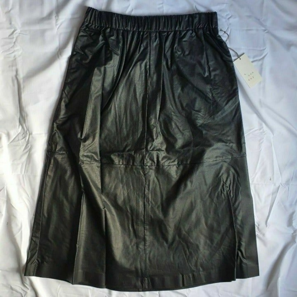A New Day Skirt Knee Length Black Size M Faux Vegan Leather Pockets Professional
